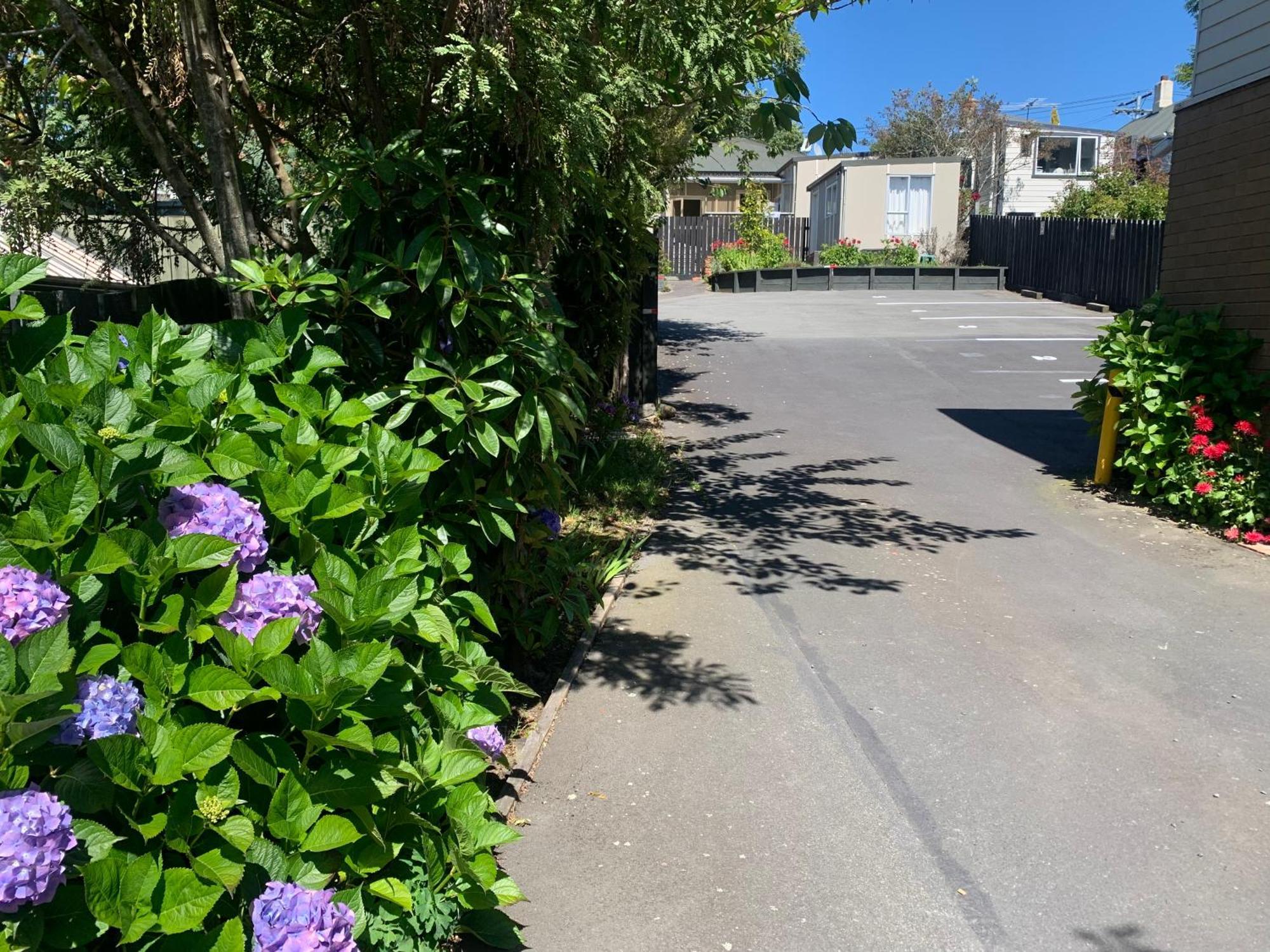 March Apartments ديوندين المظهر الخارجي الصورة